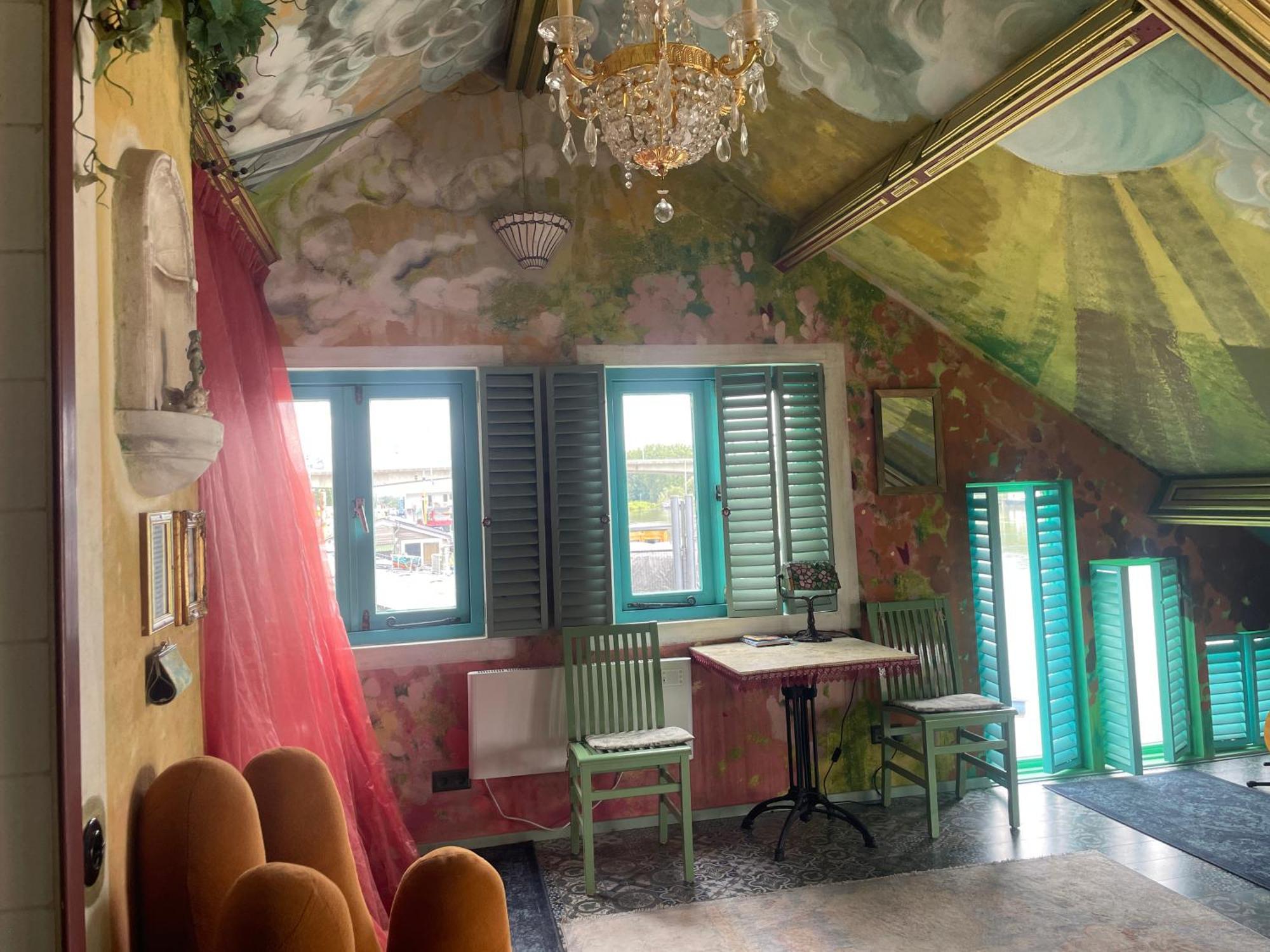 Hotel Drijfpaleis 2*
